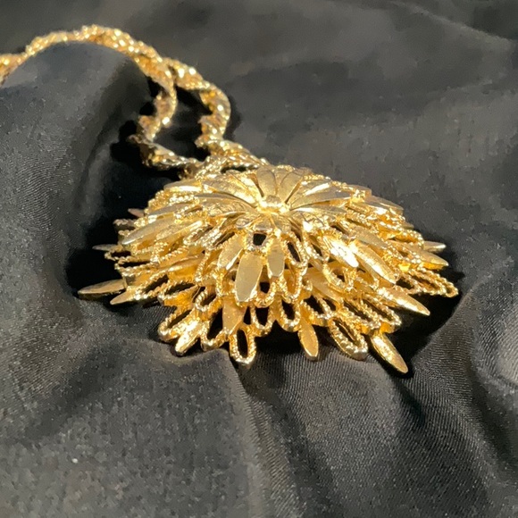 Vintage 🌟RARE🌟Monet starburst statement necklace - Picture 2 of 11